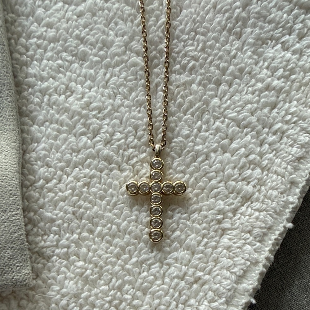 Kendra Scott Gold Cross Necklace with CZ Stones